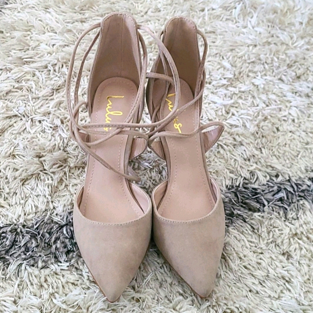 Lulu's Marie nude suede heels